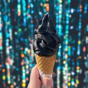 Meet your Posher, Alison